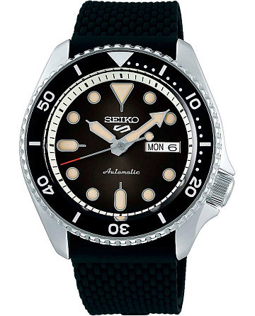 Seiko 5 Sports SRPD73K2